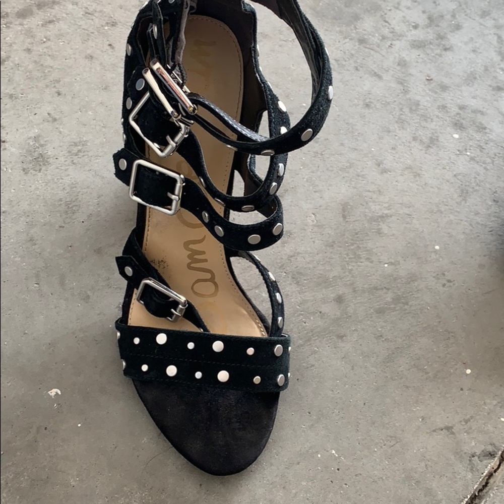 Black shoes